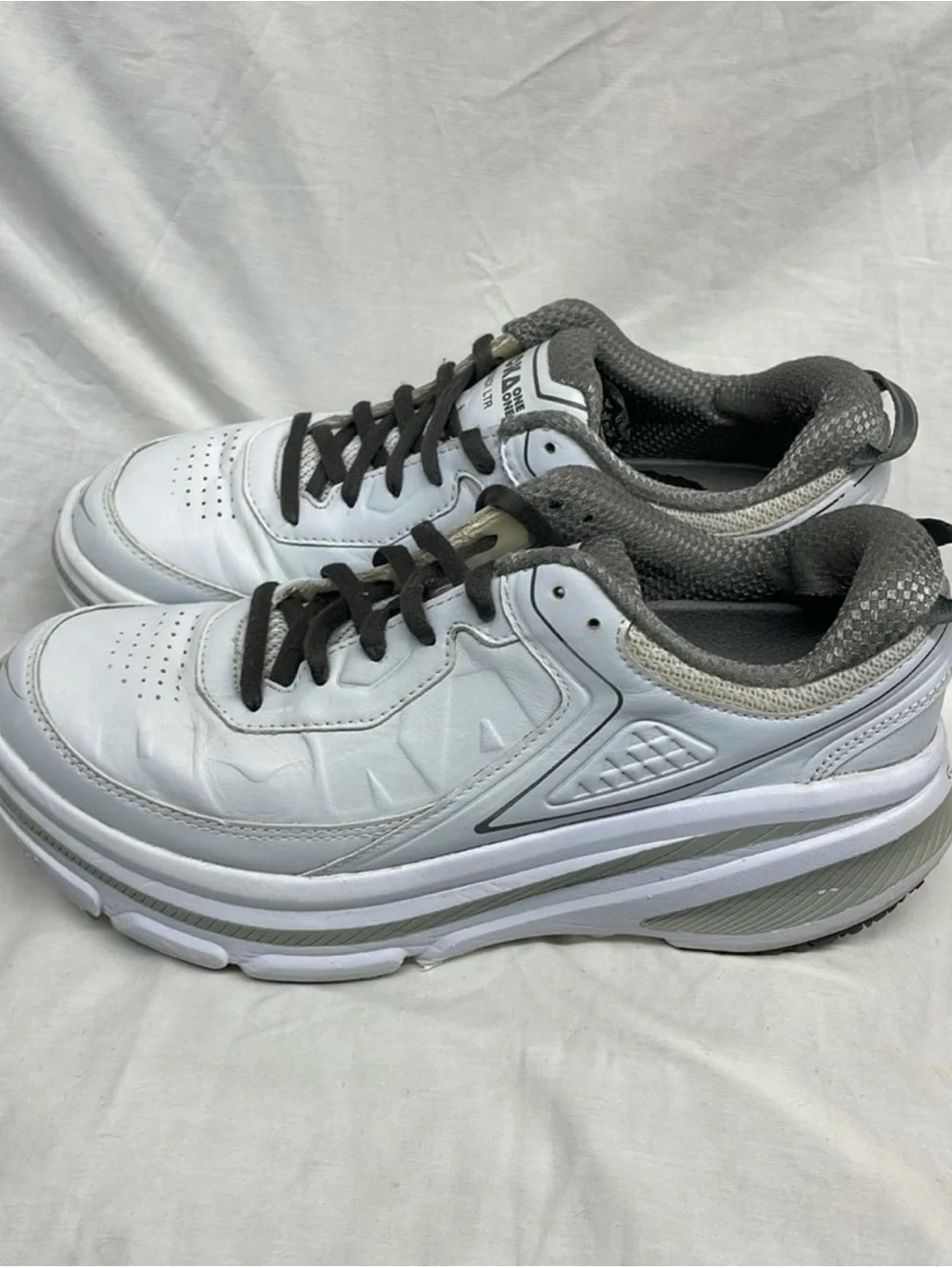 Hoka Bondi LTR Men's White and Gray Cushioned Sneakers sz 9